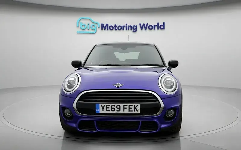 Used Mini Cooper Hatch 136 HP (100 kW) 2019 Blue Hatchback