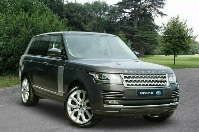 Used 2014 Land Rover Range Rover Vogue SE SUV | £53,000 - Image 1/4