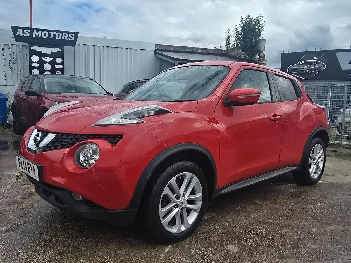 Used Nissan Juke Acenta Premium 113 HP (83 kW) 2014 Red SUV