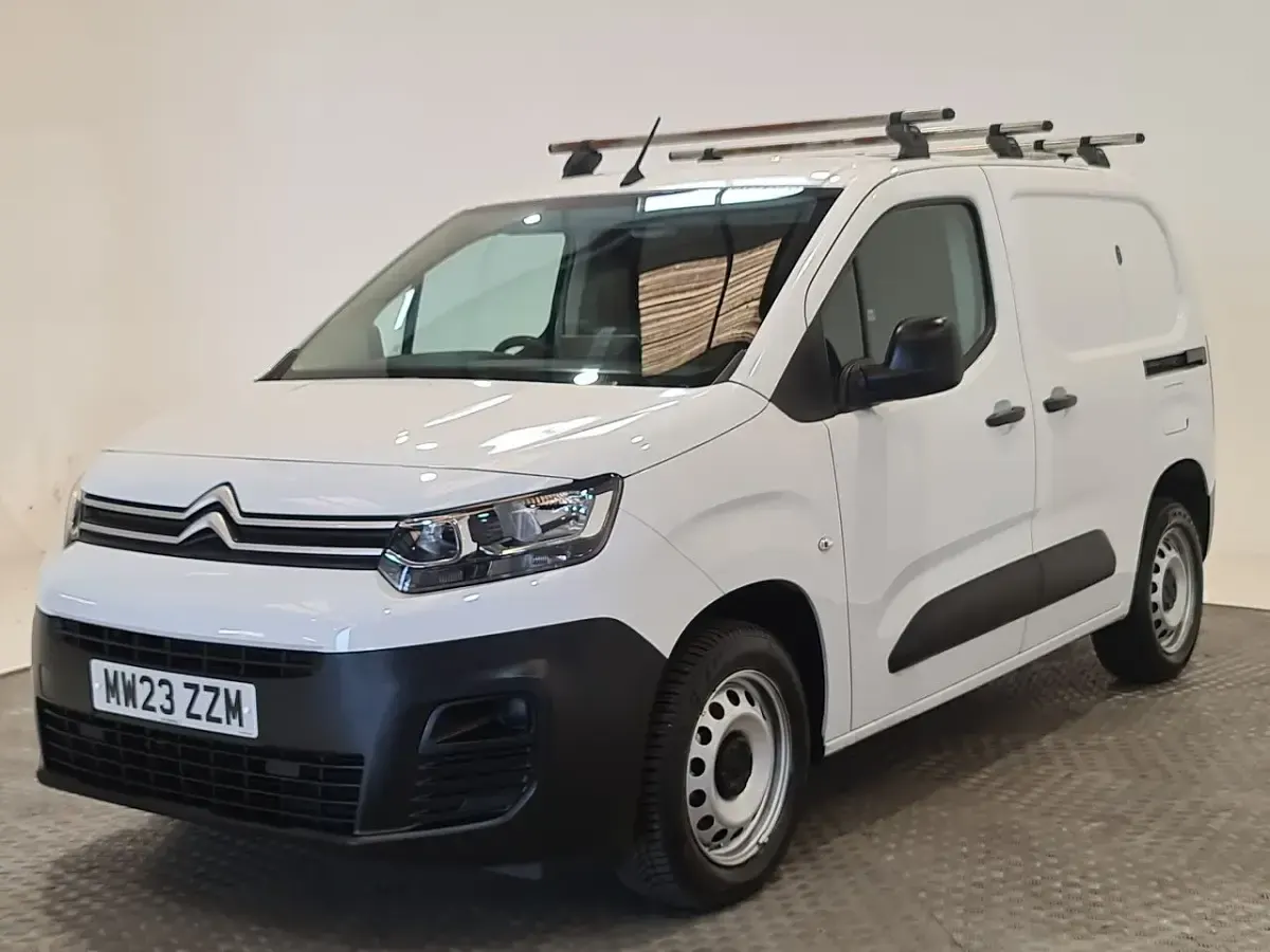 Used Citroën Berlingo 100 HP (73 kW) 2023 White MPV