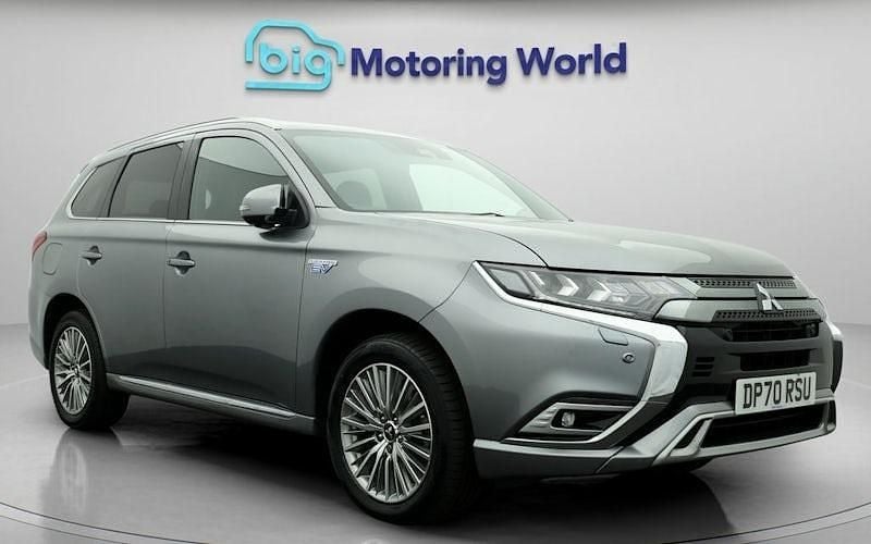 Used 2020 Mitsubishi Outlander P-HEV Estate | £15,300 (Fair price) - Image 1/4