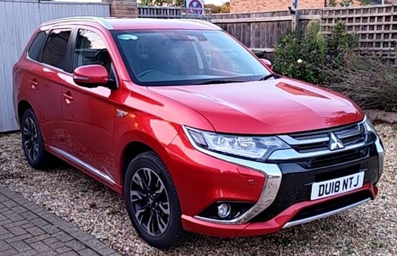 Red Used 2018 Mitsubishi Outlander SUV | £13,799 - Image 1/1