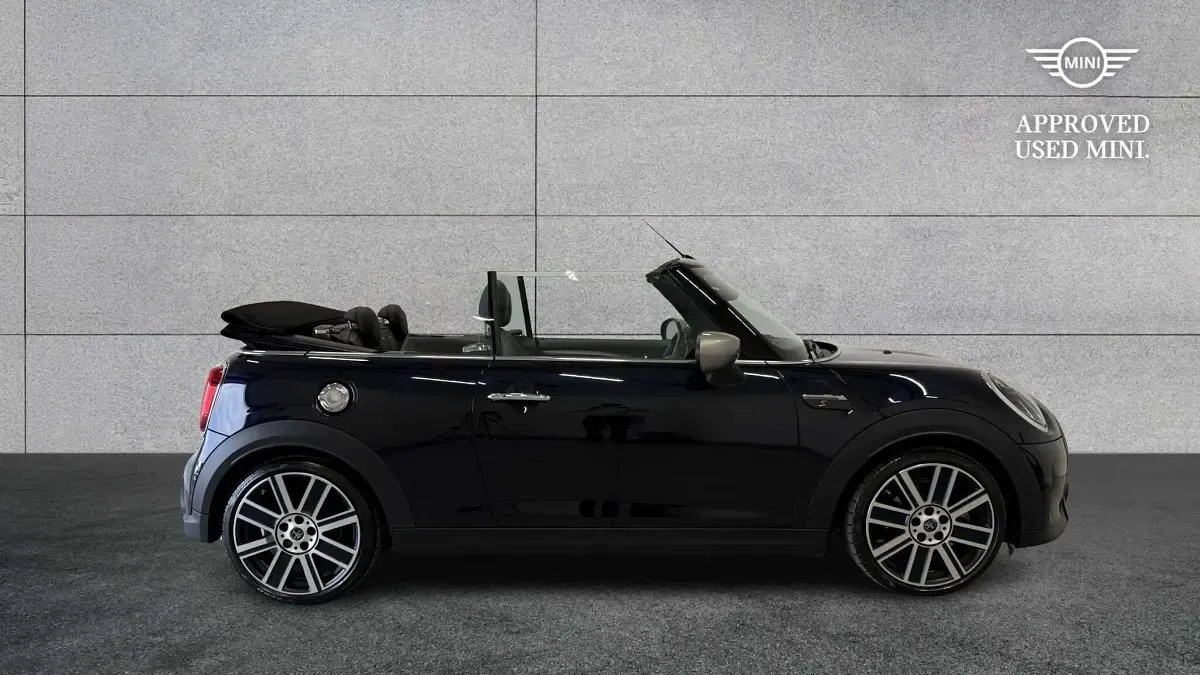 Used Mini Cooper S Cabriolet Exclusive 178 HP (130 kW) 2024 Black Cabriolet