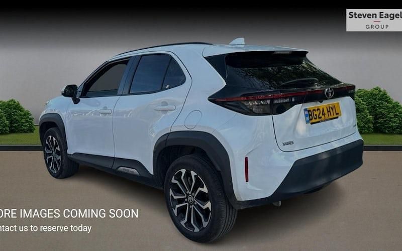 Used Toyota Yaris Hybrid Design 116 HP (85 kW) 2026 Estate