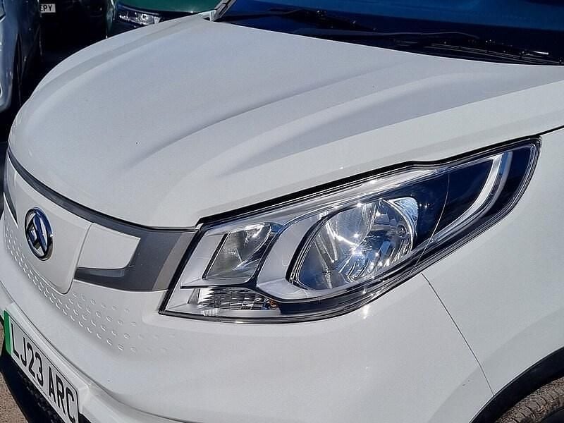 Used Maxus eDeliver 3 89 kW (122 HP) 2023 White Van