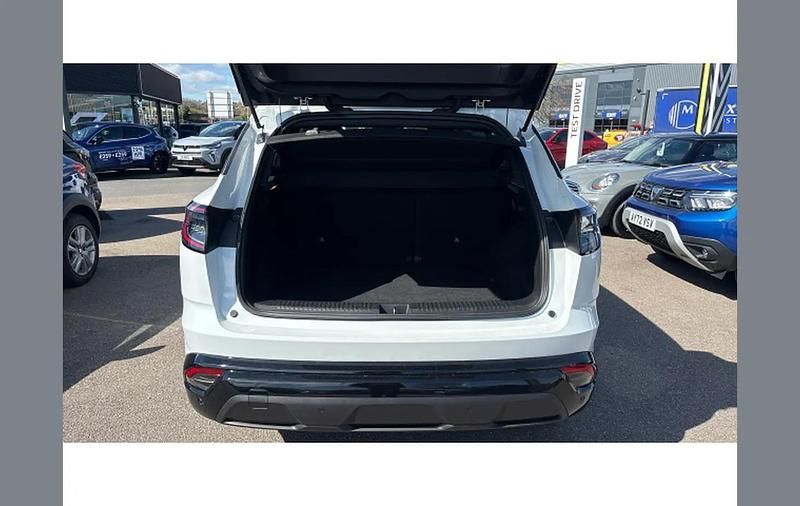 Usado Renault Austral Techno 200 HP (147 kW) 2023 Branco SUV