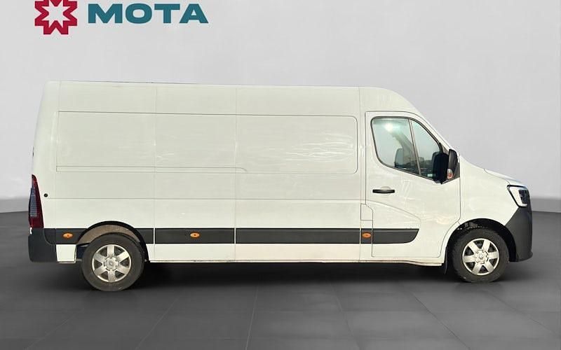 Used Renault Master Business 135 HP (99 kW) 2023 MPV