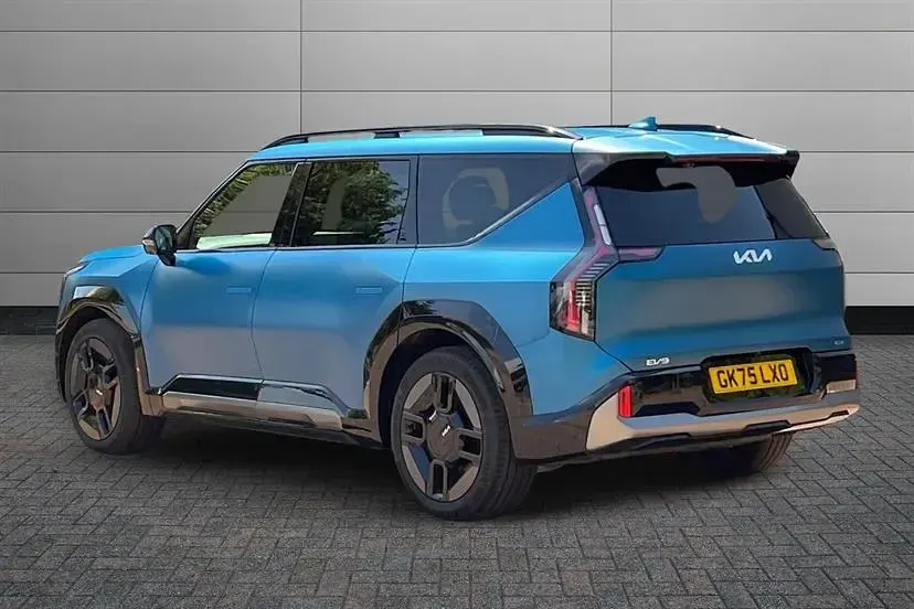 Usado Kia EV9 GT-Line S 281 kW (383 HP) 2026 Azul SUV