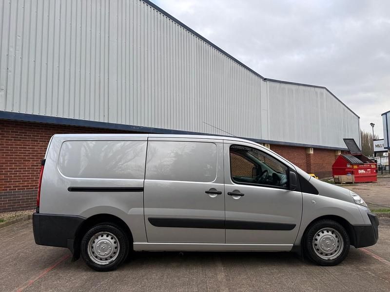 Used Citroën Dispatch 2015 Silver MPV