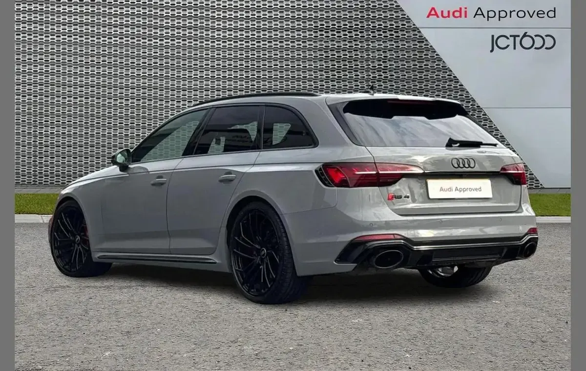 Used Audi RS4 Design 444 HP (326 kW) 2024 Grey Estate