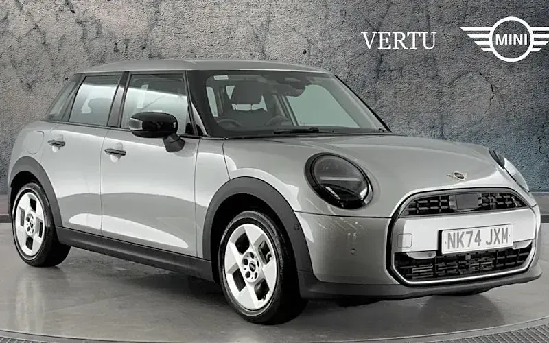 Used Mini Cooper Classic 114 kW (156 HP) 2026 Hatchback