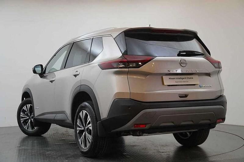 Used Nissan X-Trail N-Connecta 213 HP (156 kW) 2024 Silver SUV