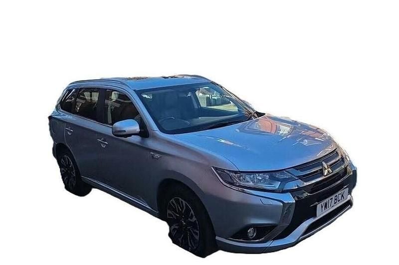Used Mitsubishi Outlander P-HEV 200 HP (147 kW) 2017 Silver SUV