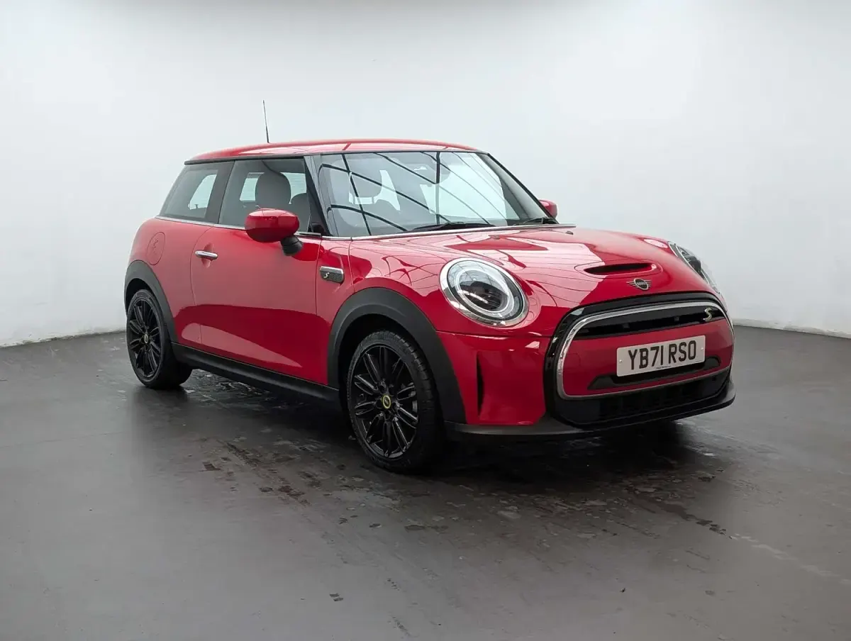 Used Mini Cooper S Hatch 135 kW (184 HP) 2022 Red Hatchback