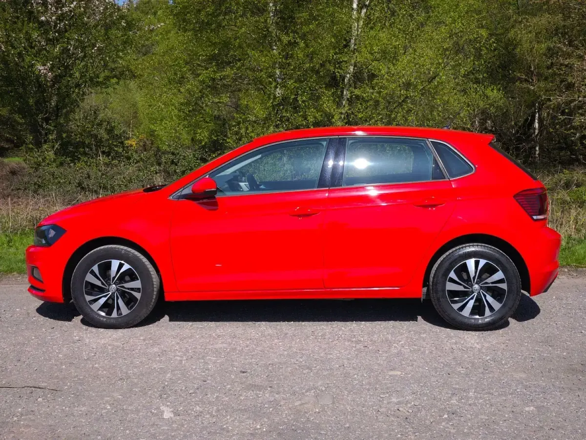Used VW Polo SE 95 HP (69 kW) 2018 Red Hatchback