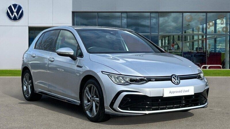 Reflex silver metallic Used 2022 VW Golf VIII R-line Hatchback | £20,970 (Fair price) - Image 1/4