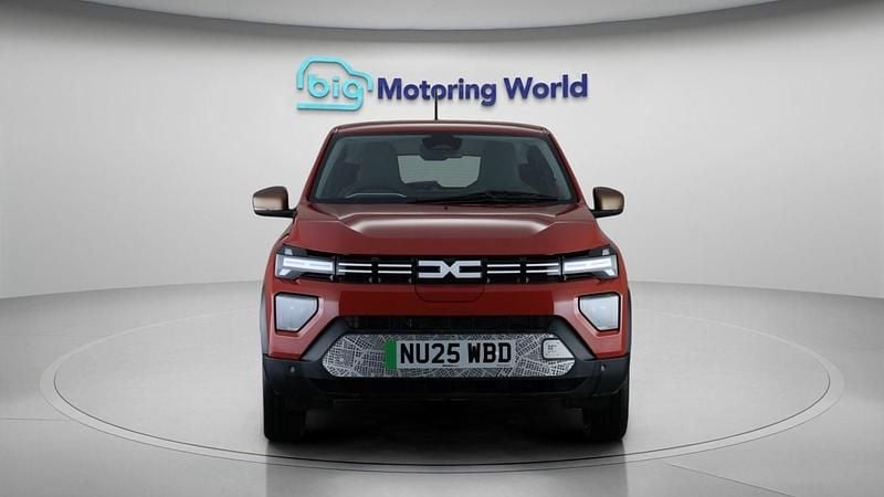 Used Dacia Spring Extreme 47 kW (65 HP) 2025 Red Hatchback