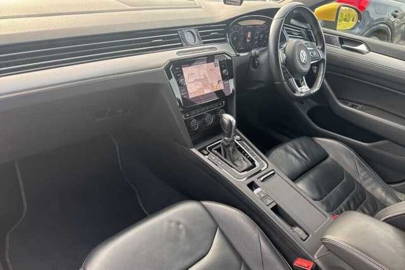 Image 2/4