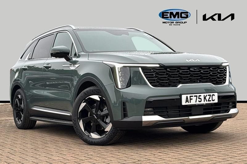 Green New 2025 Kia Sorento SUV | £50,995 (Fair price) - Image 1/3