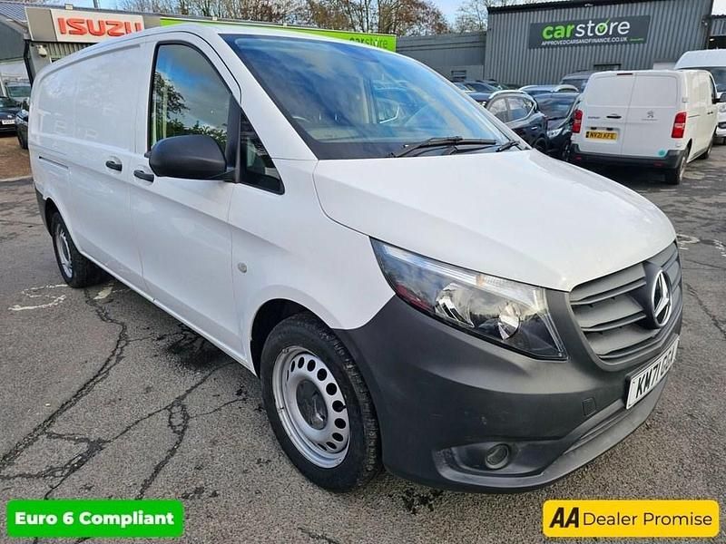 Used Mercedes Vito Progressive 161 HP (118 kW) 2021 White Van