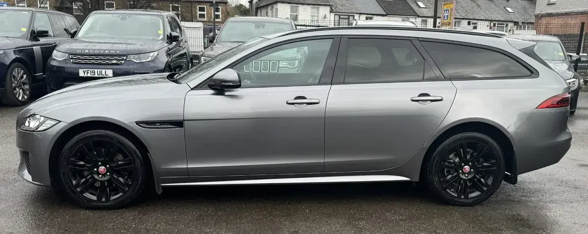 Used Jaguar XF Sportbrake Chequered Flag 180 HP (132 kW) 2019 Grey Estate