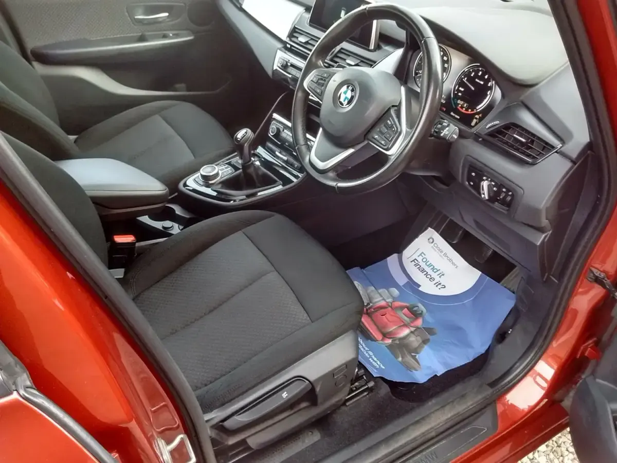 Usado BMW 218 2019 Laranja Carrinha