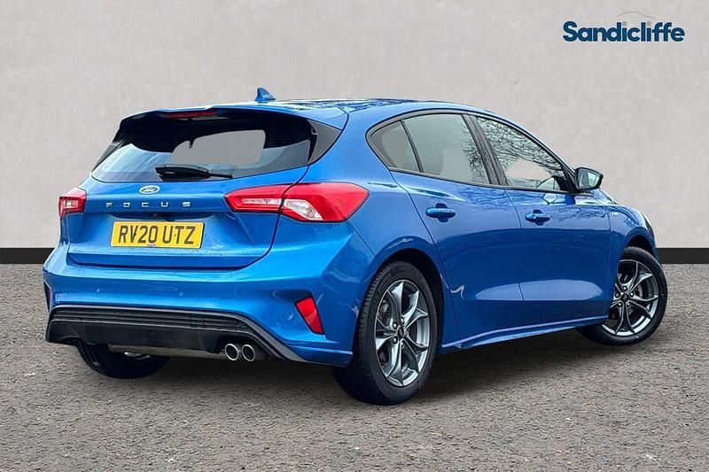 Used Ford Focus ST-Line 125 HP (91 kW) 2020 Blue Hatchback