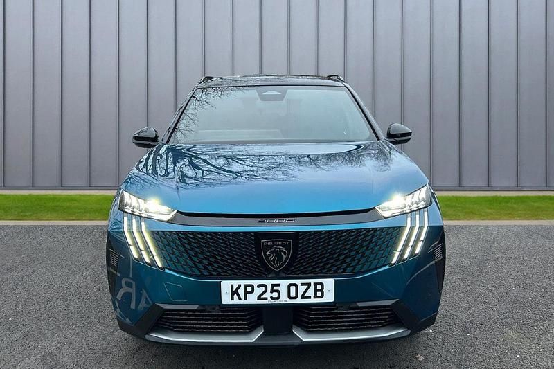 Blue Used 2025 Peugeot 5008 GT MPV | £30,989 (Expensive) - Image 1/4