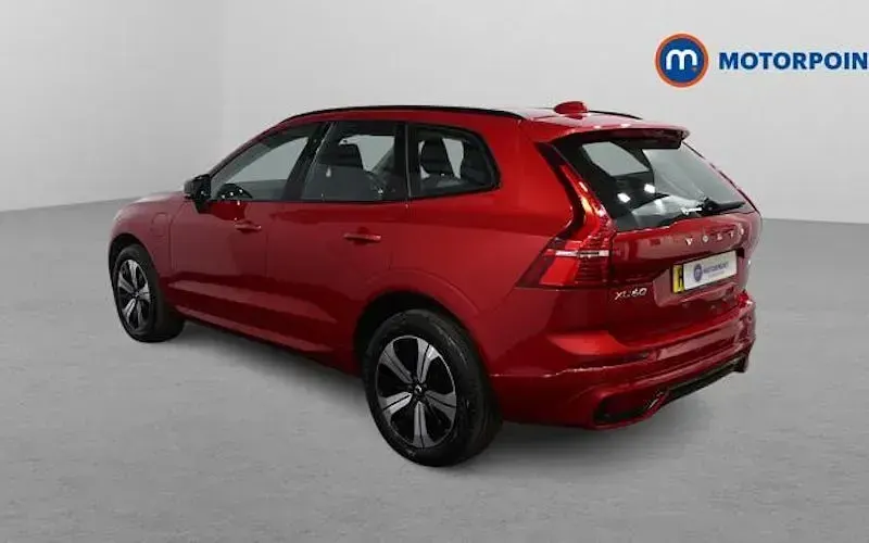Used Volvo XC60 Plus 349 HP (256 kW) 2023 Red SUV