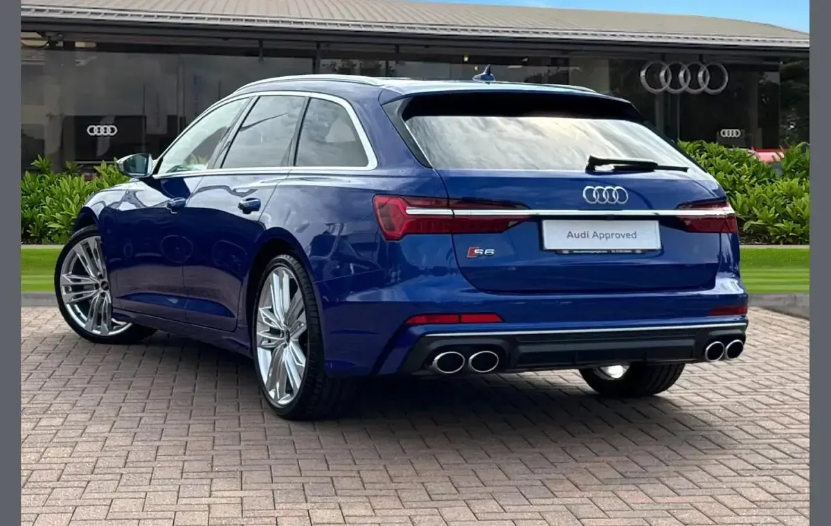 Used Audi A6 S-Line 339 HP (249 kW) 2023 Blue Estate