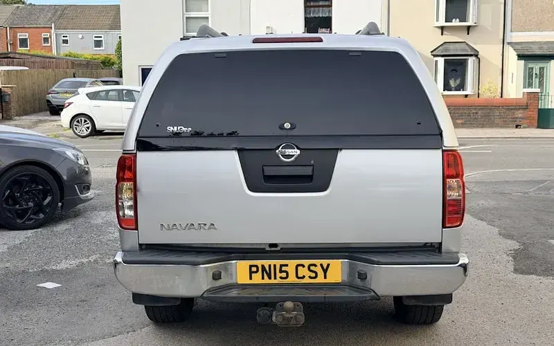 Used Nissan Navara Tekna 190 HP (139 kW) 2015 Pickup