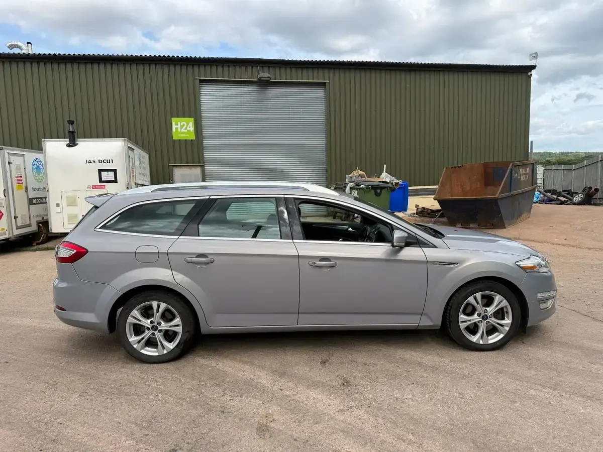 Used Ford Mondeo Titanium X 163 HP (119 kW) 2012 Silver Estate