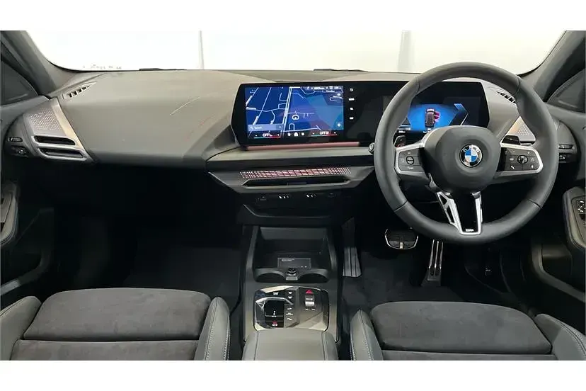 Neu BMW 120 M Sport 156 PS (114 kW) 2026 Schwarz Kleinwagen