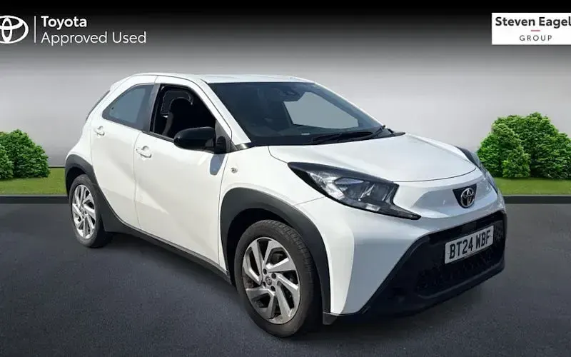 Used Toyota Aygo X PURE 72 HP (52 kW) 2024 SUV