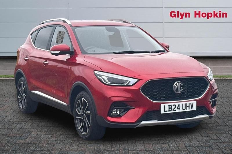 Used MG ZS Exclusive 111 HP (81 kW) 2024 Red Hatchback