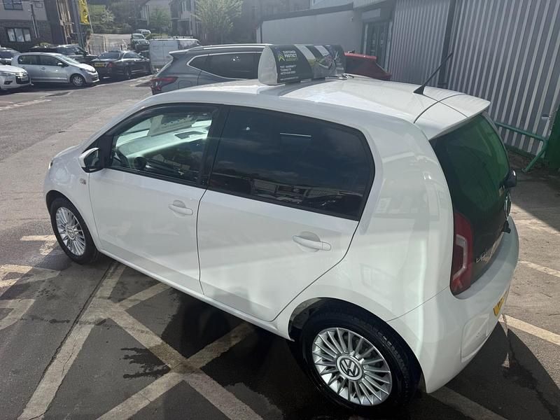 Używany VW up! 2025 Biały Hatchback