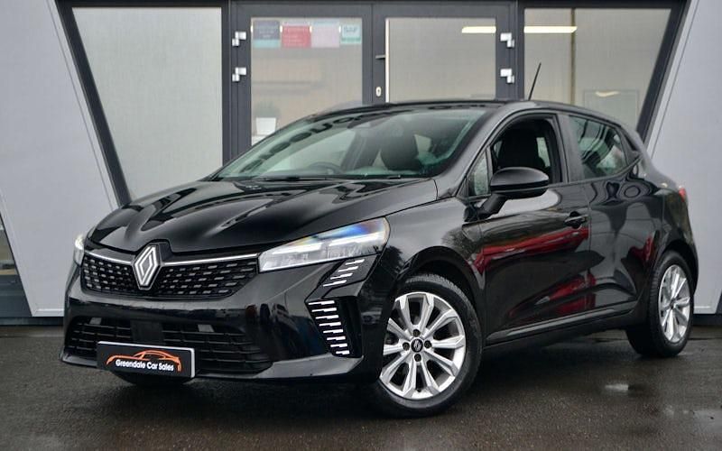 Used Renault Clio V Evolution 90 HP (66 kW) 2025 Hatchback