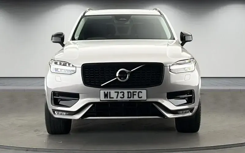 Used Volvo XC90 Plus 250 HP (183 kW) 2025 SUV