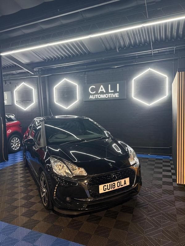Used DS Automobiles DS3 Connected Chic 2018 Black Hatchback