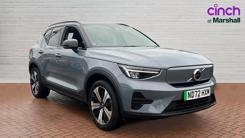 Grey Used 2022 Volvo XC40 Core SUV | £19,214 (Fair price) - Image 1/4