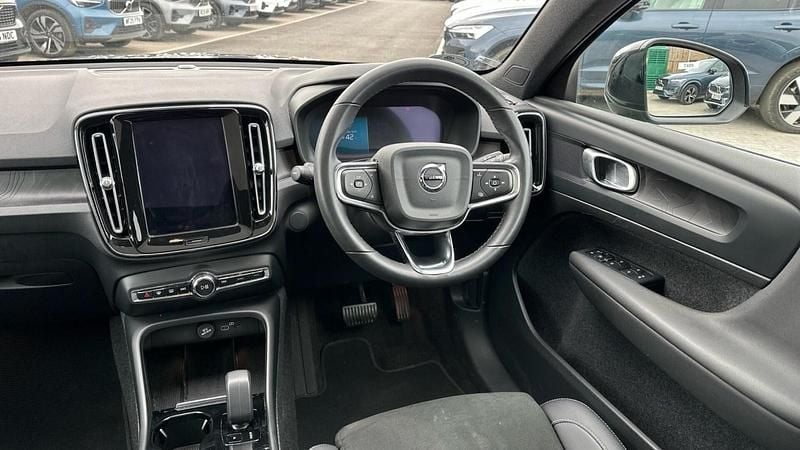 Used Volvo C40 Core 169 kW (231 HP) 2022 Black SUV