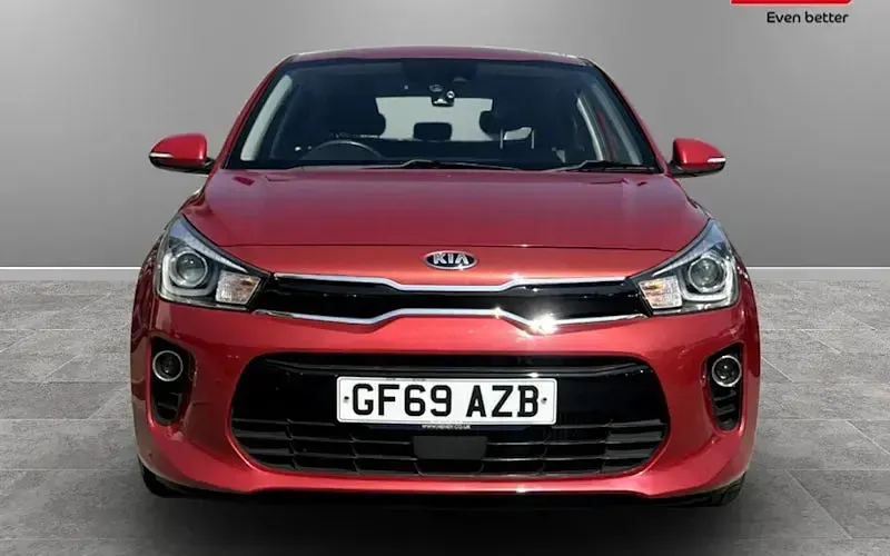 Used Kia Rio 101 HP (74 kW) 2019 Red Hatchback