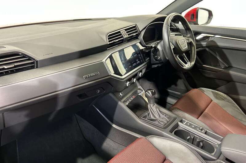 Used Audi Q3 S-Line 190 HP (139 kW) 2020 Red SUV