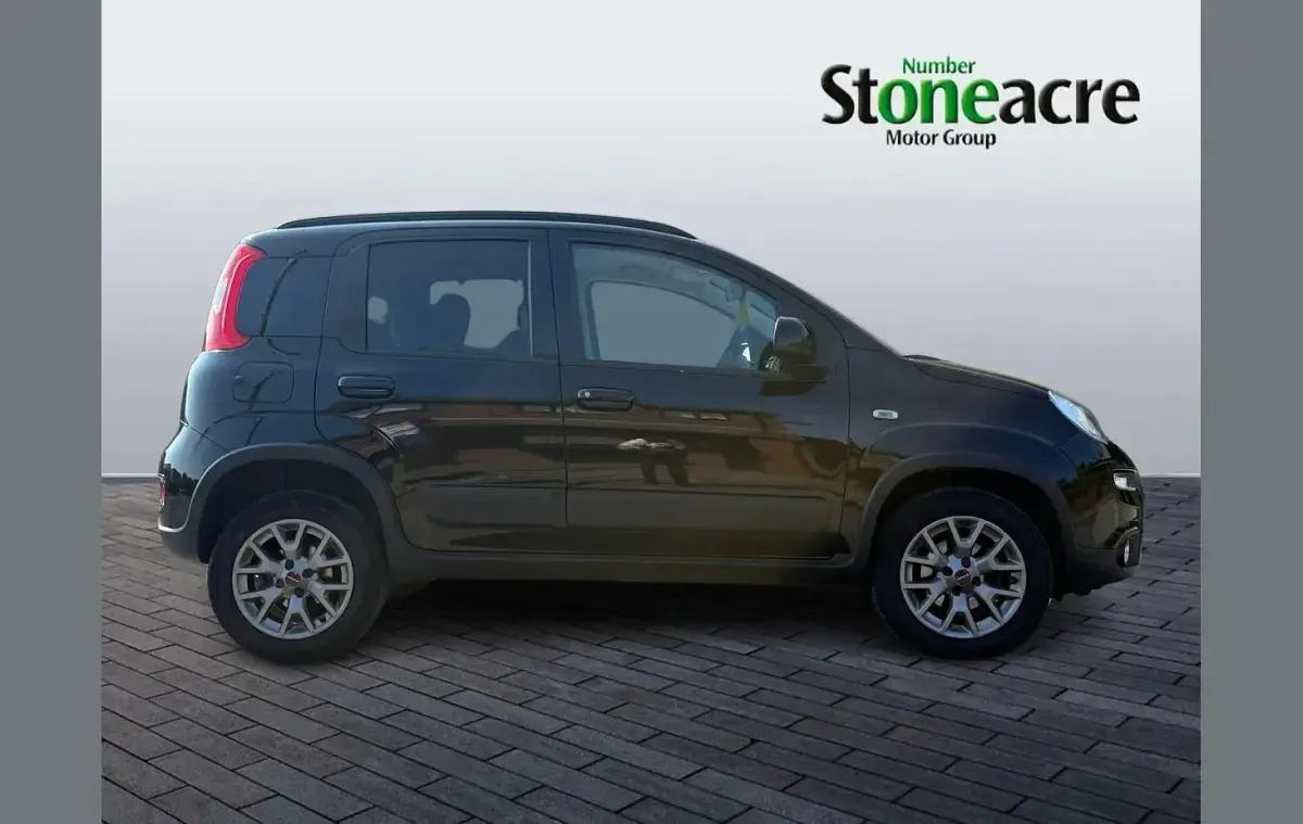 Used Fiat Panda 4x4 85 HP (62 kW) 2018 Black Hatchback