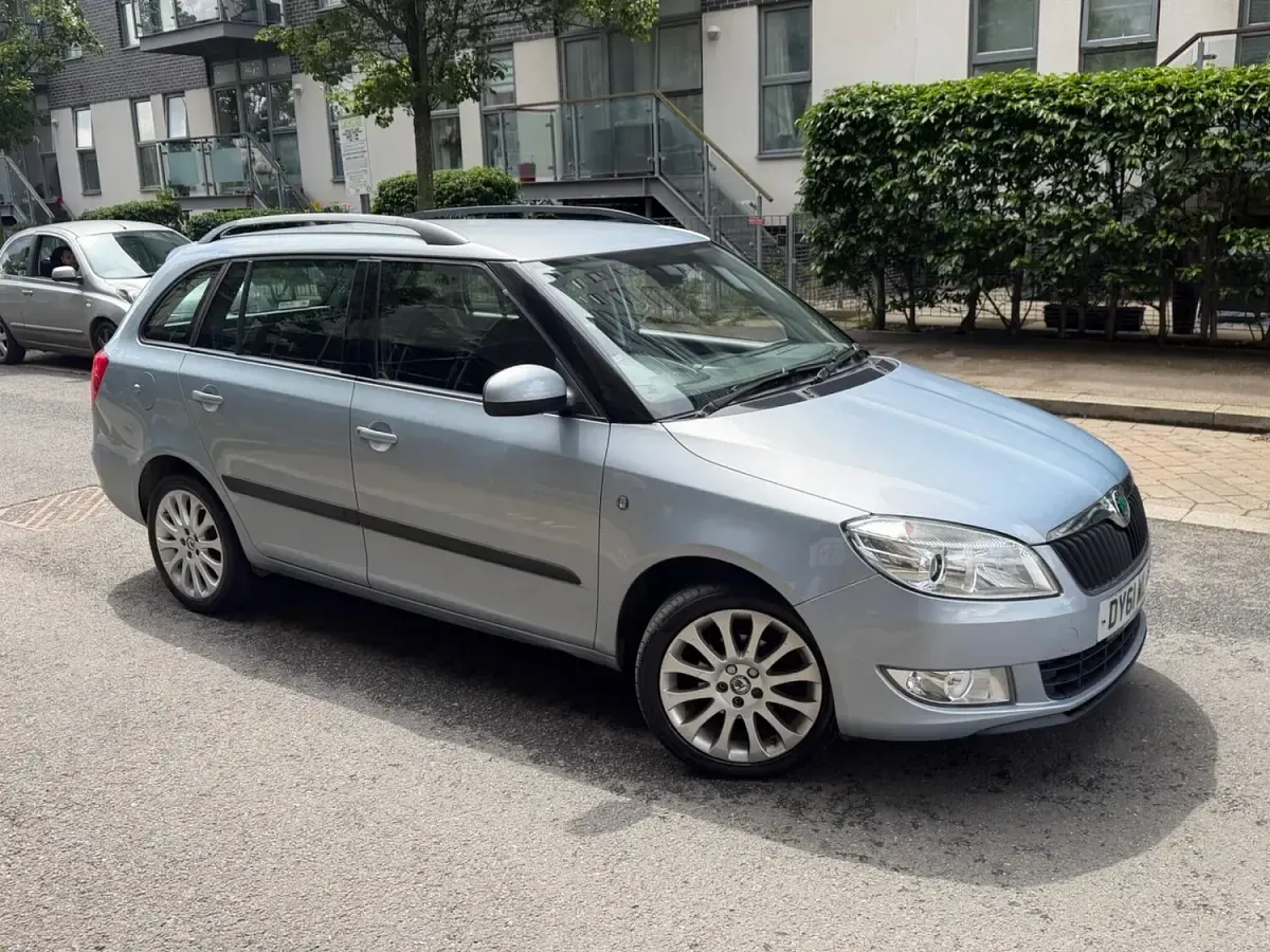 Used Skoda Fabia Elegance 2011 Blue Estate