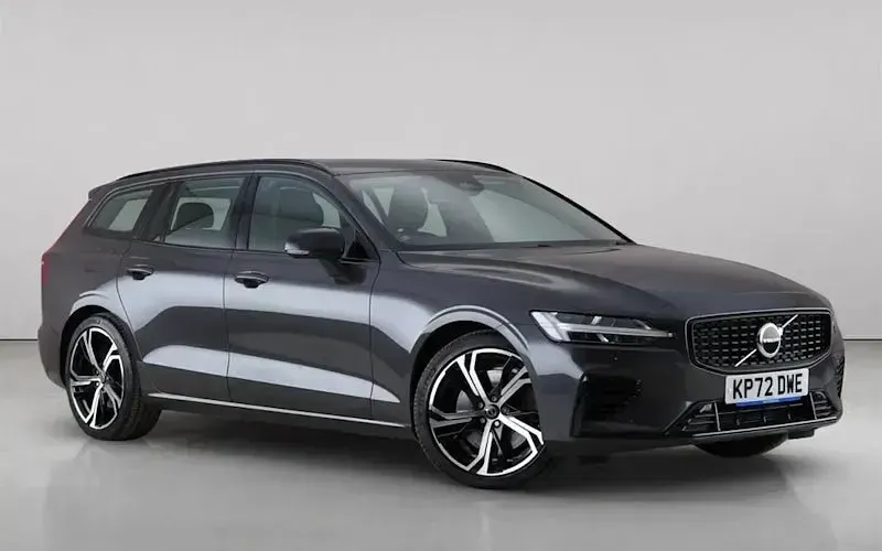 Used Volvo V60 Plus 349 HP (256 kW) 2022 Estate