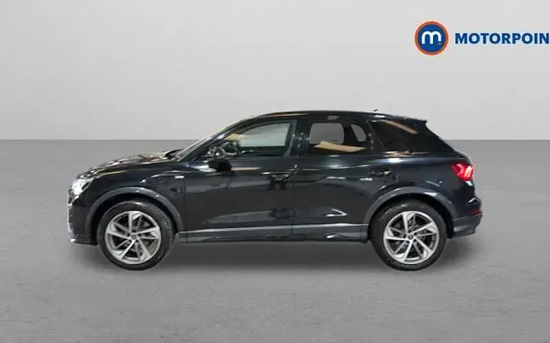 Używany Audi Q3 Black Edition 150 KM (110 kW) 2023 SUV