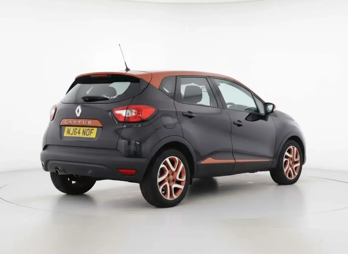Second-hand Renault Captur Dynamique 90 CP (66 kW) 2014 Portocaliu SUV