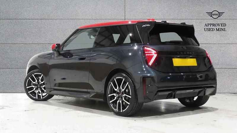 Used Mini Cooper Hatch 133 kW (181 HP) 2025 Grey Hatchback