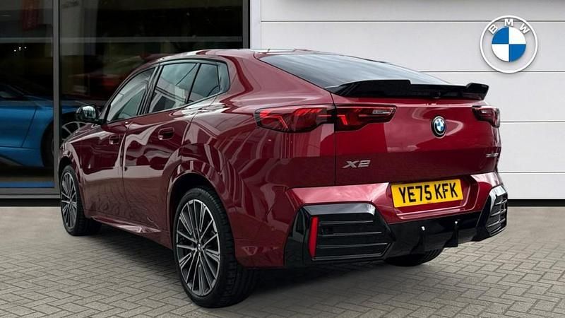 Usado BMW X2 M Sport 168 CV (123 kW) 2025 Rojo SUV